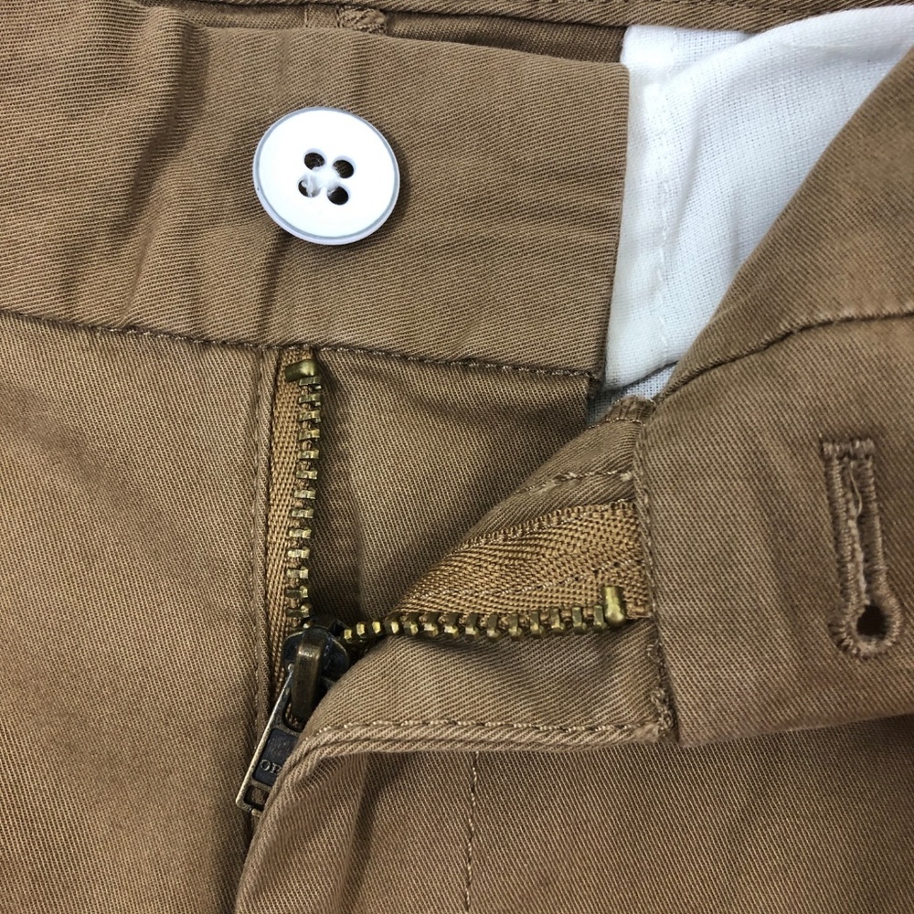 NWT Old Navy Brown Pleated Shorts - Picture 2 of 7